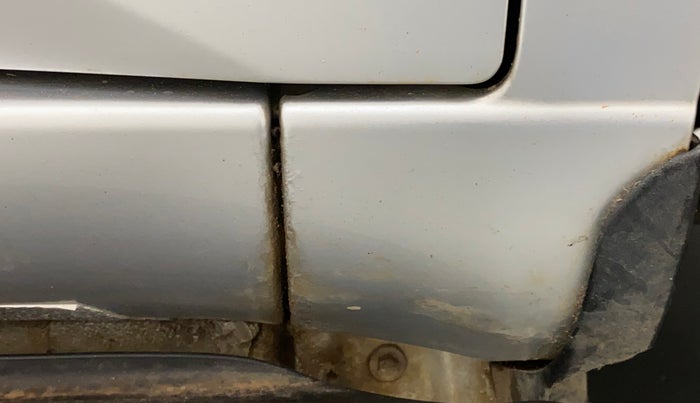 2018 Mahindra TUV300 T10, Diesel, Manual, 40,137 km, Right fender - Slight discoloration