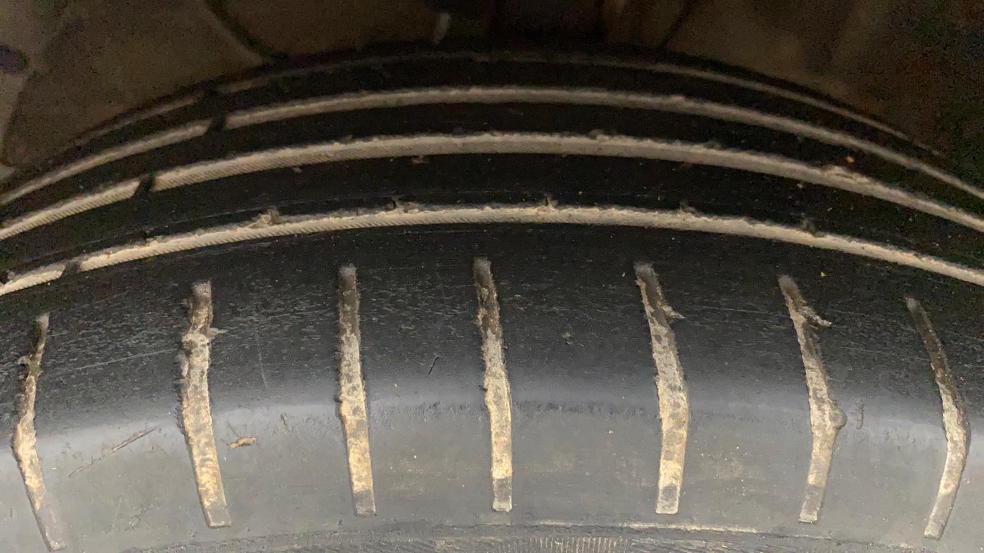 2018 Maruti Swift ZXI PLUS, Petrol, Manual, 69,676 km, Left Front Tyre Tread