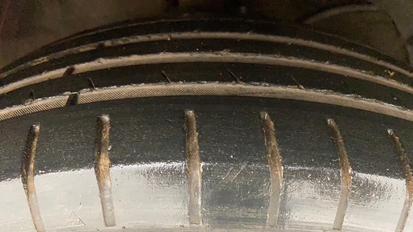 2018 Maruti Swift ZXI PLUS, Petrol, Manual, 69,676 km, Right Front Tyre Tread