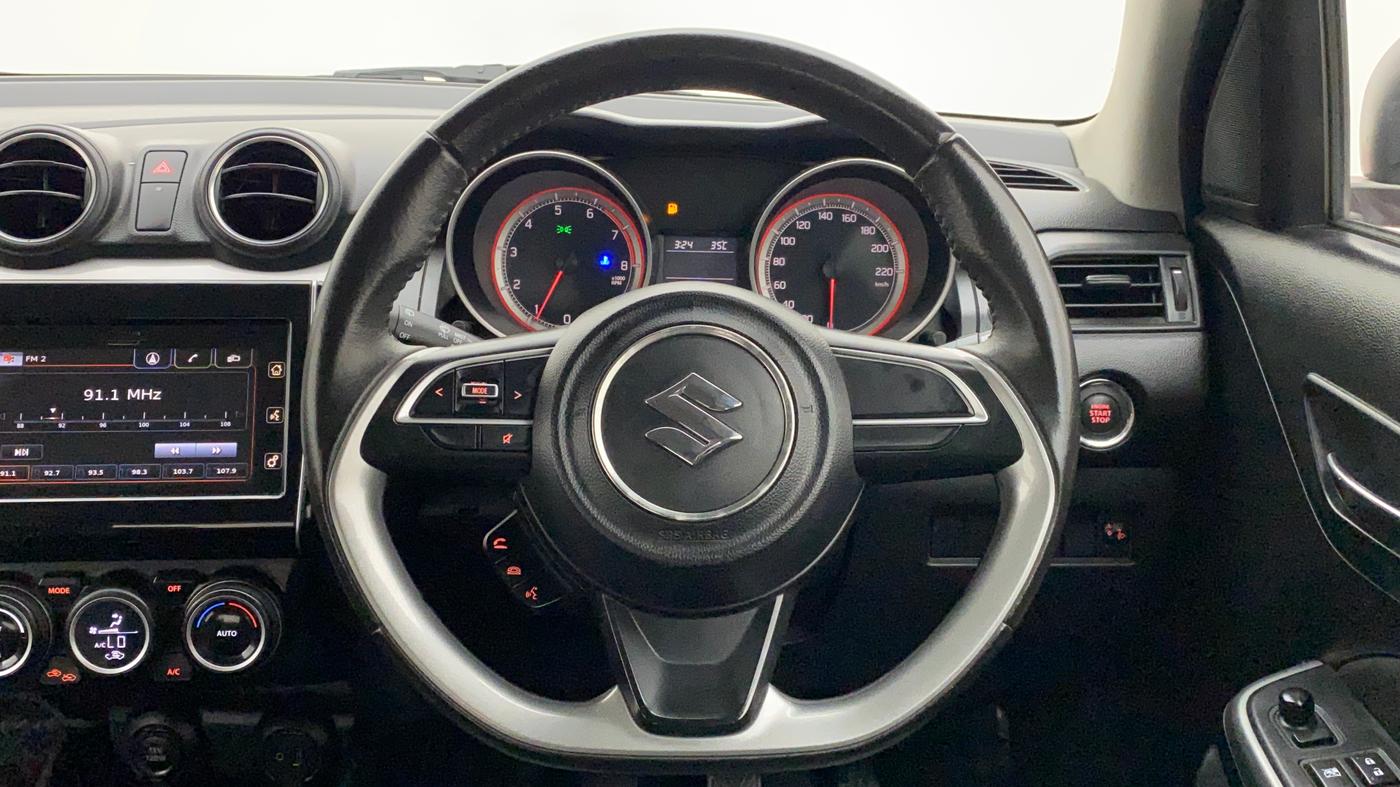 2018 Maruti Swift ZXI PLUS, Petrol, Manual, 69,676 km, Steering Wheel Close Up