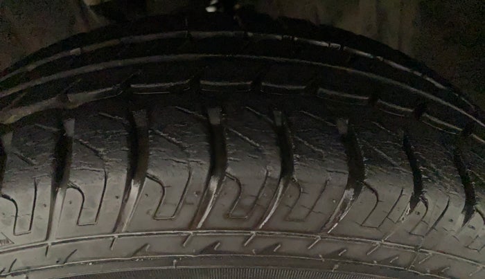 2018 Datsun Go T(O), Petrol, Manual, 5,592 km, Left Front Tyre Tread