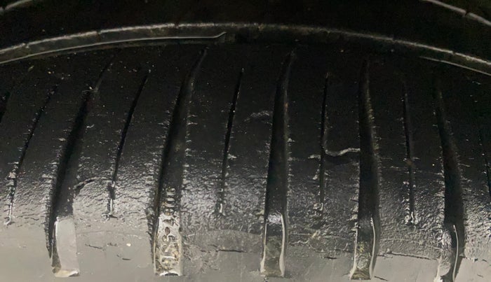 2012 Honda Brio E MT, Petrol, Manual, 59,020 km, Left Front Tyre Tread