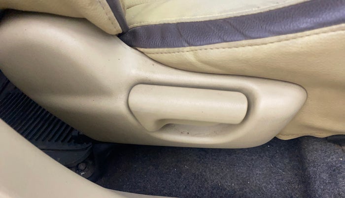 2012 Honda Brio E MT, Petrol, Manual, 59,020 km, Driver Side Adjustment Panel