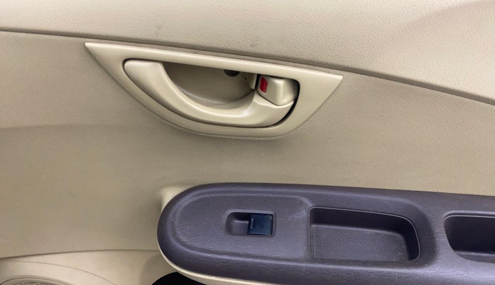 2012 Honda Brio E MT, Petrol, Manual, 59,020 km, Driver Side Door Panels Control