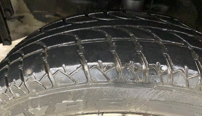 2012 Maruti Wagon R 1.0 LXI, Petrol, Manual, 56,980 km, Left Front Tyre Tread