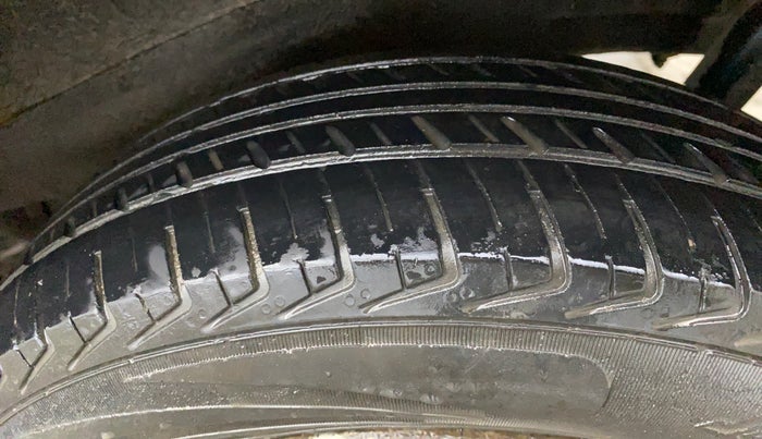 2012 Maruti Wagon R 1.0 LXI, Petrol, Manual, 56,980 km, Left Rear Tyre Tread