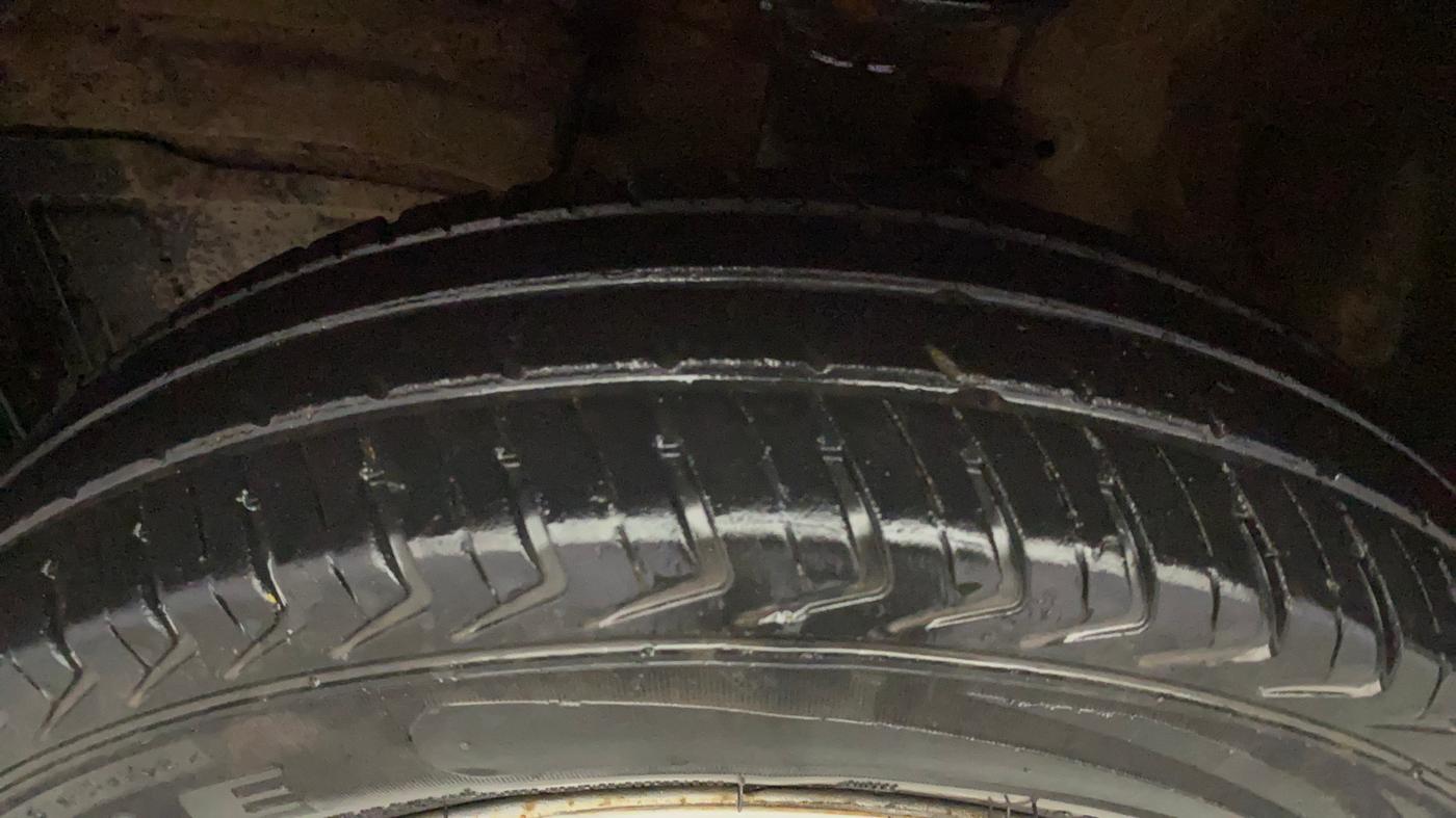2022 Maruti Alto K10 LXI, CNG, Manual, 51,407 km, Left Front Tyre Tread