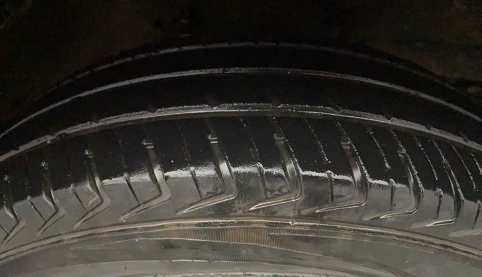 2022 Maruti Alto K10 LXI, CNG, Manual, 51,324 km, Right Front Tyre Tread