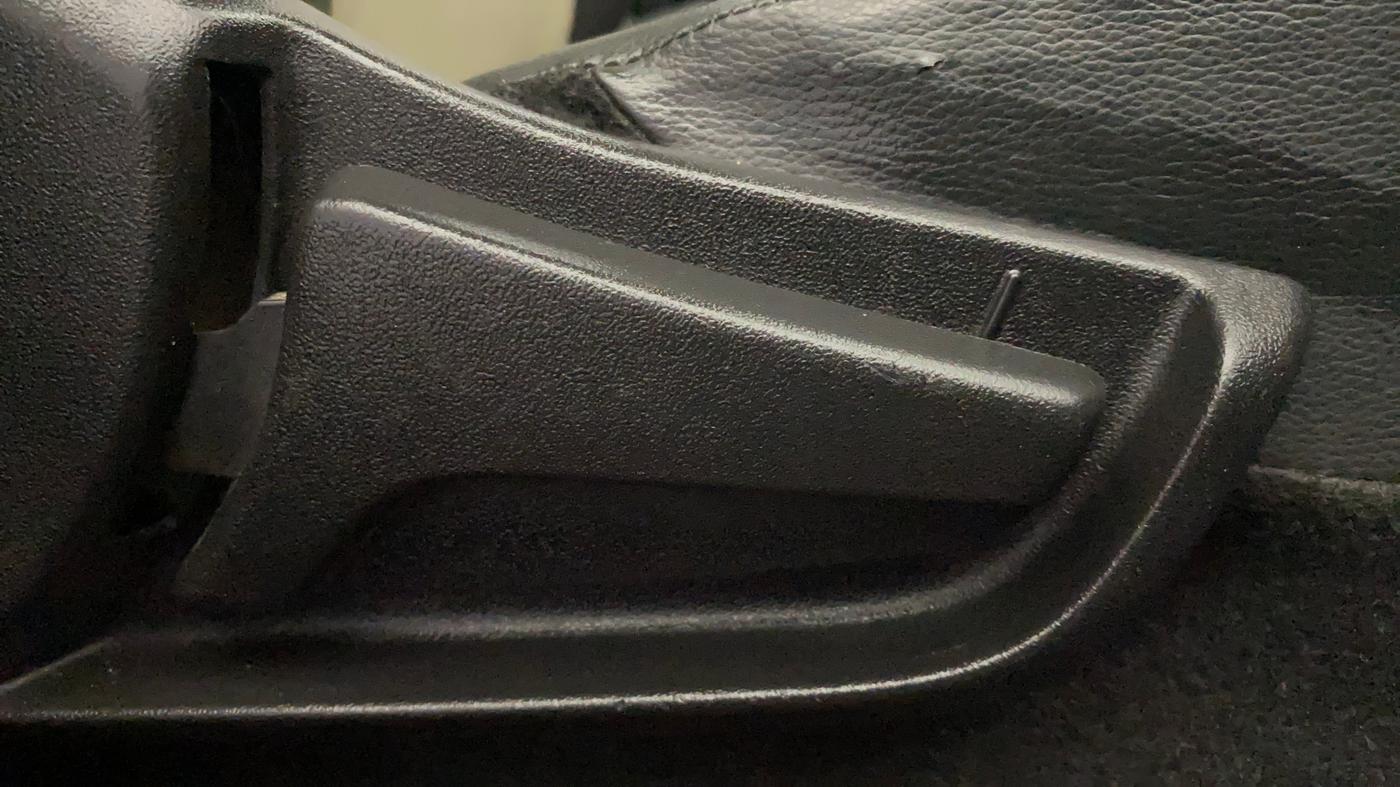 2022 Maruti Alto K10 LXI, CNG, Manual, 51,407 km, Driver Side Adjustment Panel