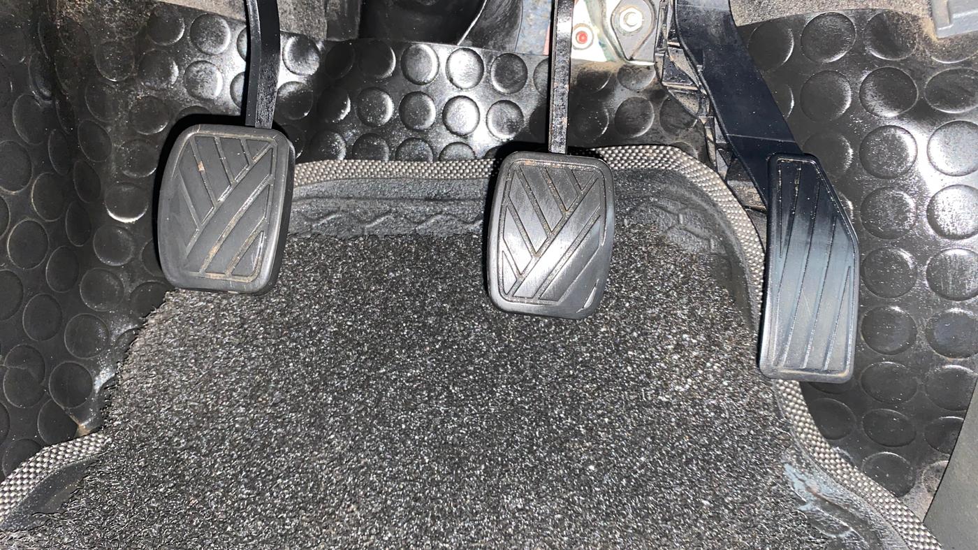 2022 Maruti Alto K10 LXI, CNG, Manual, 51,407 km, Pedals