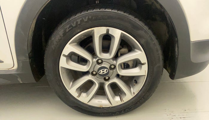 2018 Hyundai i20 Active 1.2 SX, Petrol, Manual, 21,802 km, Right Front Wheel