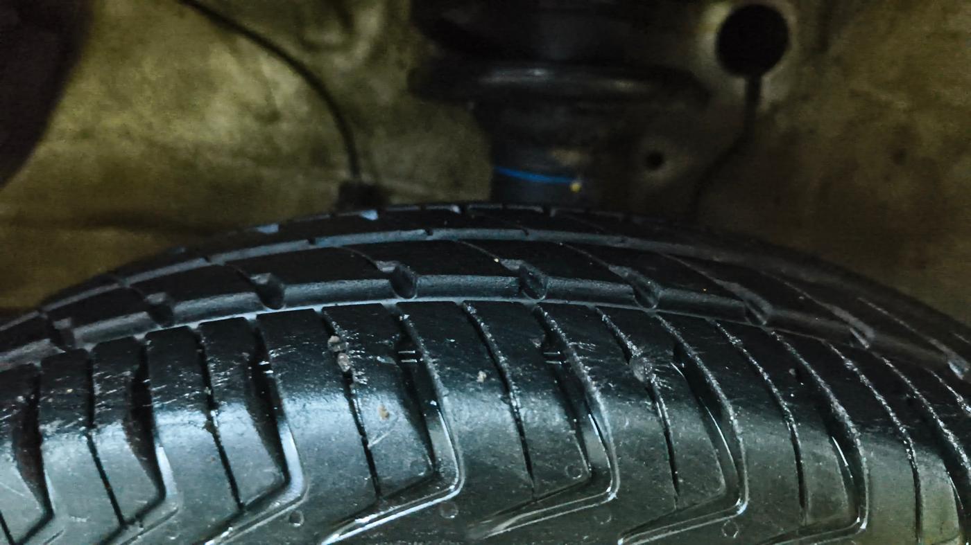 2023 Maruti Alto K10 VXI PLUS, Petrol, Manual, 14,520 km, Left Front Tyre Tread