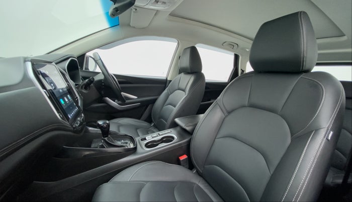 2019 MG HECTOR SHARP 1.5 DCT PETROL, Petrol, Automatic, 55,818 km, Right Side Front Door Cabin