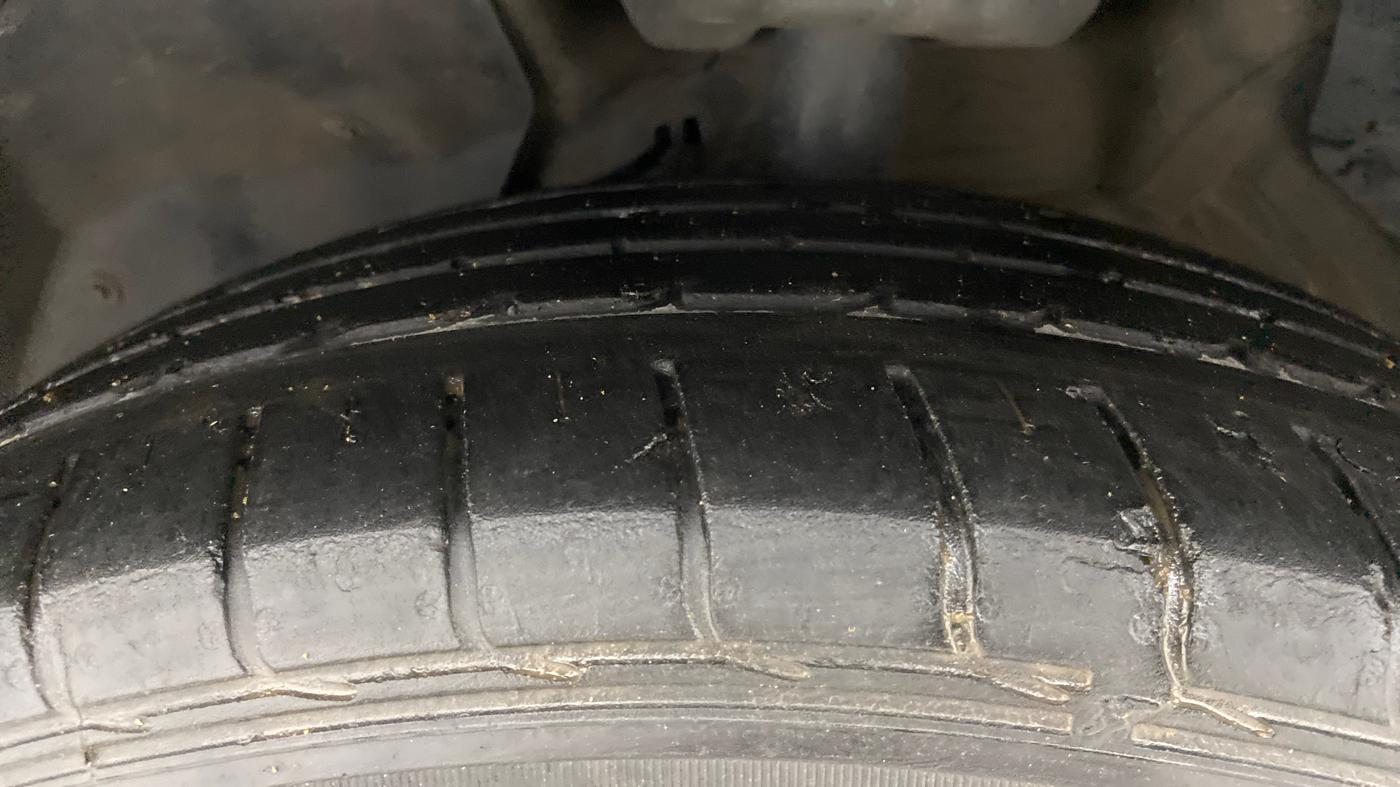 2019 MG HECTOR SHARP 1.5 DCT PETROL, Petrol, Automatic, 55,818 km, Left Front Tyre Tread