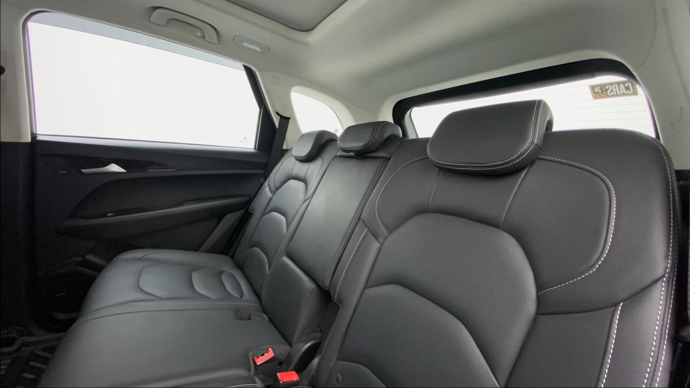 2019 MG HECTOR SHARP 1.5 DCT PETROL, Petrol, Automatic, 55,818 km, Right Side Rear Door Cabin