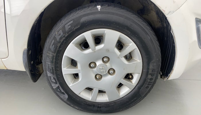 2013 Hyundai i20 MAGNA O 1.2, Petrol, Manual, 37,099 km, Right Front Wheel