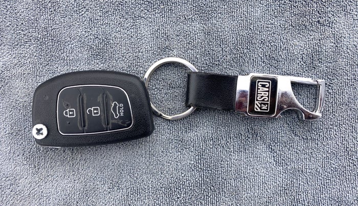 2013 Hyundai i20 MAGNA O 1.2, Petrol, Manual, 37,099 km, Key Close Up