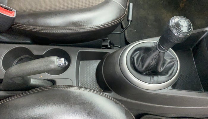 2013 Hyundai i20 MAGNA O 1.2, Petrol, Manual, 37,099 km, Gear Lever