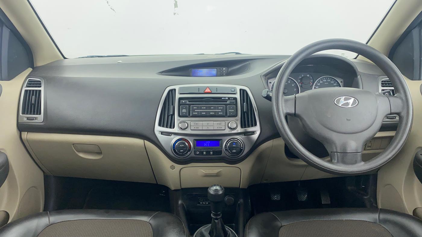 2013 Hyundai i20 MAGNA O 1.2, Petrol, Manual, 37,099 km, Dashboard