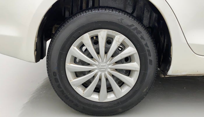 2015 Maruti Swift Dzire VXI, Petrol, Manual, 51,464 km, Right Rear Wheel