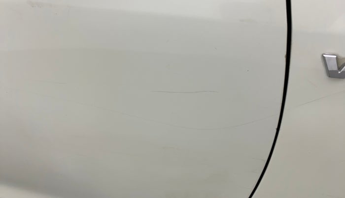 2015 Maruti Swift Dzire VXI, Petrol, Manual, 51,464 km, Driver-side door - Minor scratches
