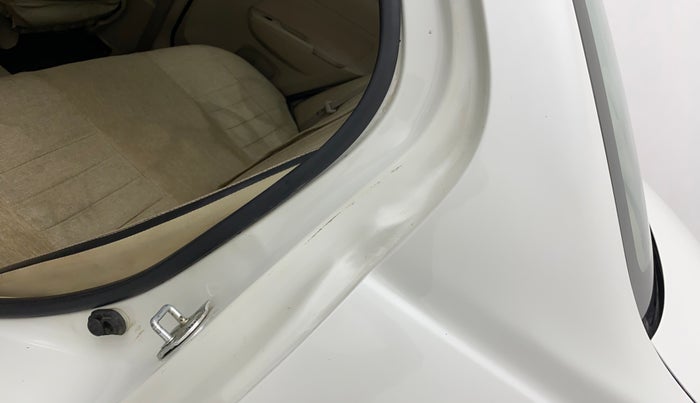 2015 Maruti Swift Dzire VXI, Petrol, Manual, 51,464 km, Left C pillar - Paint is slightly faded