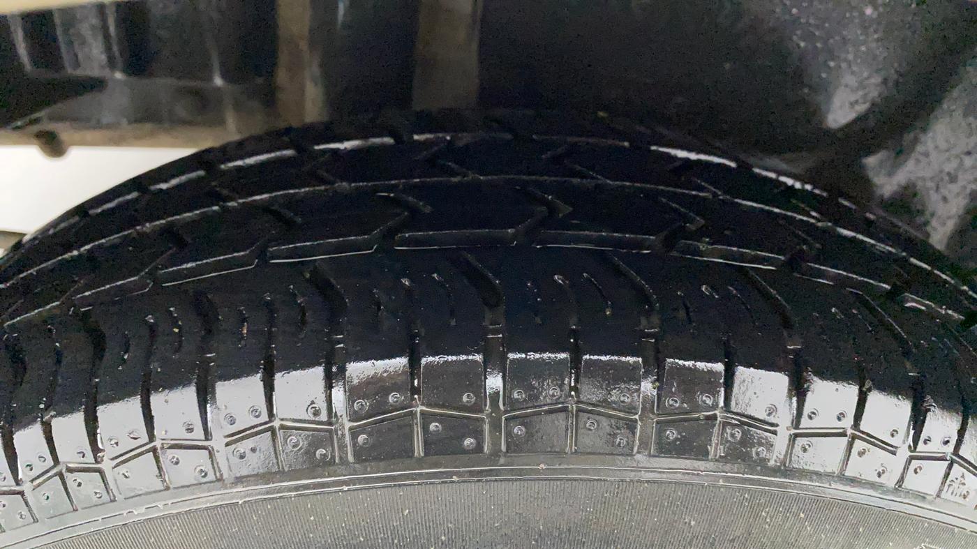 2015 Maruti Swift Dzire VXI, Petrol, Manual, 51,464 km, Right Rear Tyre Tread