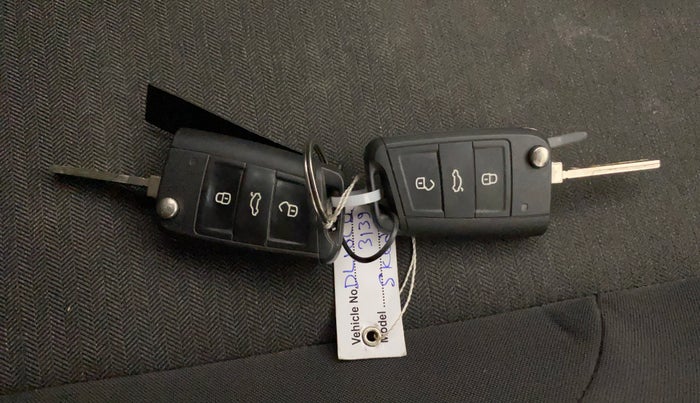 2021 Skoda KUSHAQ ACTIVE 1.0L TSI MT, Petrol, Manual, 53,000 km, Key Close Up