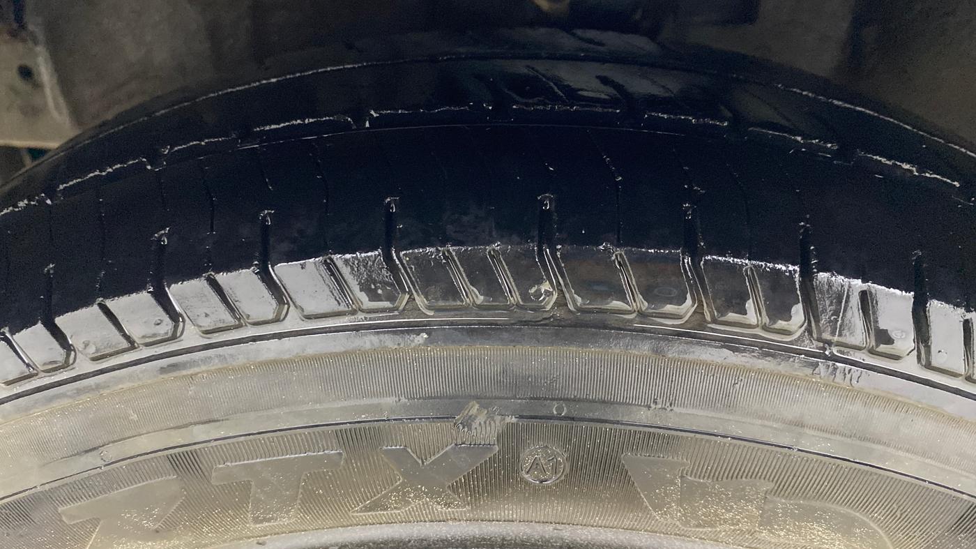 2012 Hyundai i10 MAGNA 1.1, Petrol, Manual, 66,667 km, Left Front Tyre Tread