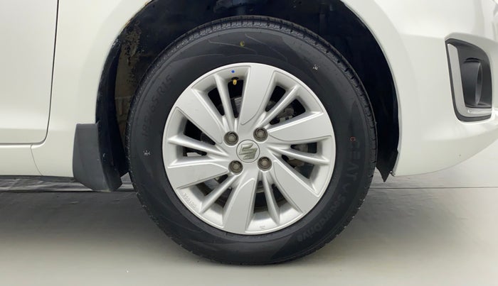 2017 Maruti Swift ZXI D, Petrol, Manual, 45,130 km, Right Front Tyre