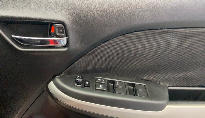 2016 Maruti Baleno ALPHA PETROL 1.2, Petrol, Manual, 62,453 km, Driver Side Door Panels Control