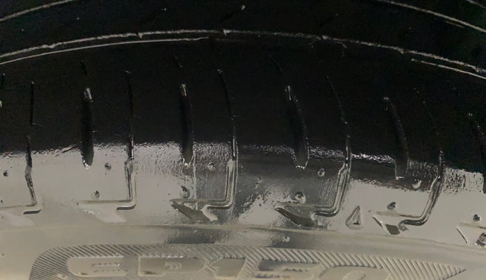 2017 Maruti IGNIS DELTA 1.2 AMT, Petrol, Automatic, 56,874 km, Left Rear Tyre Tread