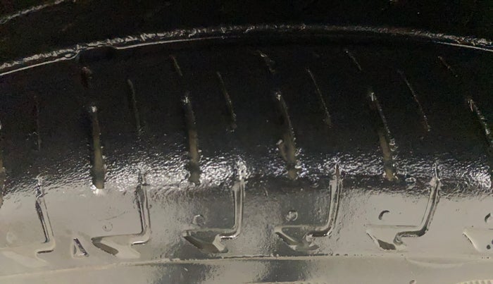 2017 Maruti IGNIS DELTA 1.2 AMT, Petrol, Automatic, 56,874 km, Left Front Tyre Tread