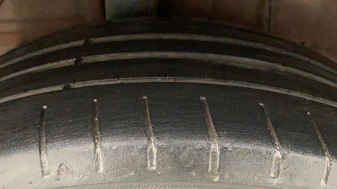 2018 Hyundai Elite i20 ASTA 1.2 (O), Petrol, Manual, 54,174 km, Right Rear Tyre Tread