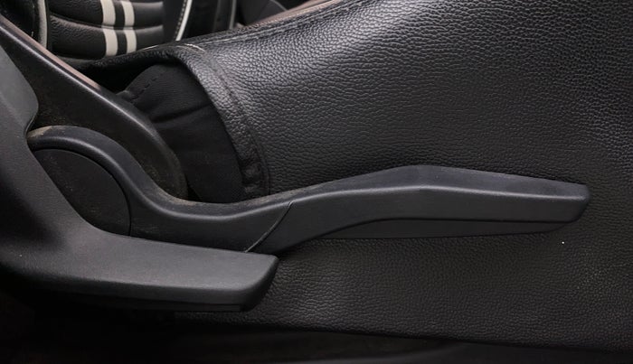 2021 Maruti Swift VXI, Petrol, Manual, 45,523 km, Driver Side Adjustment Panel