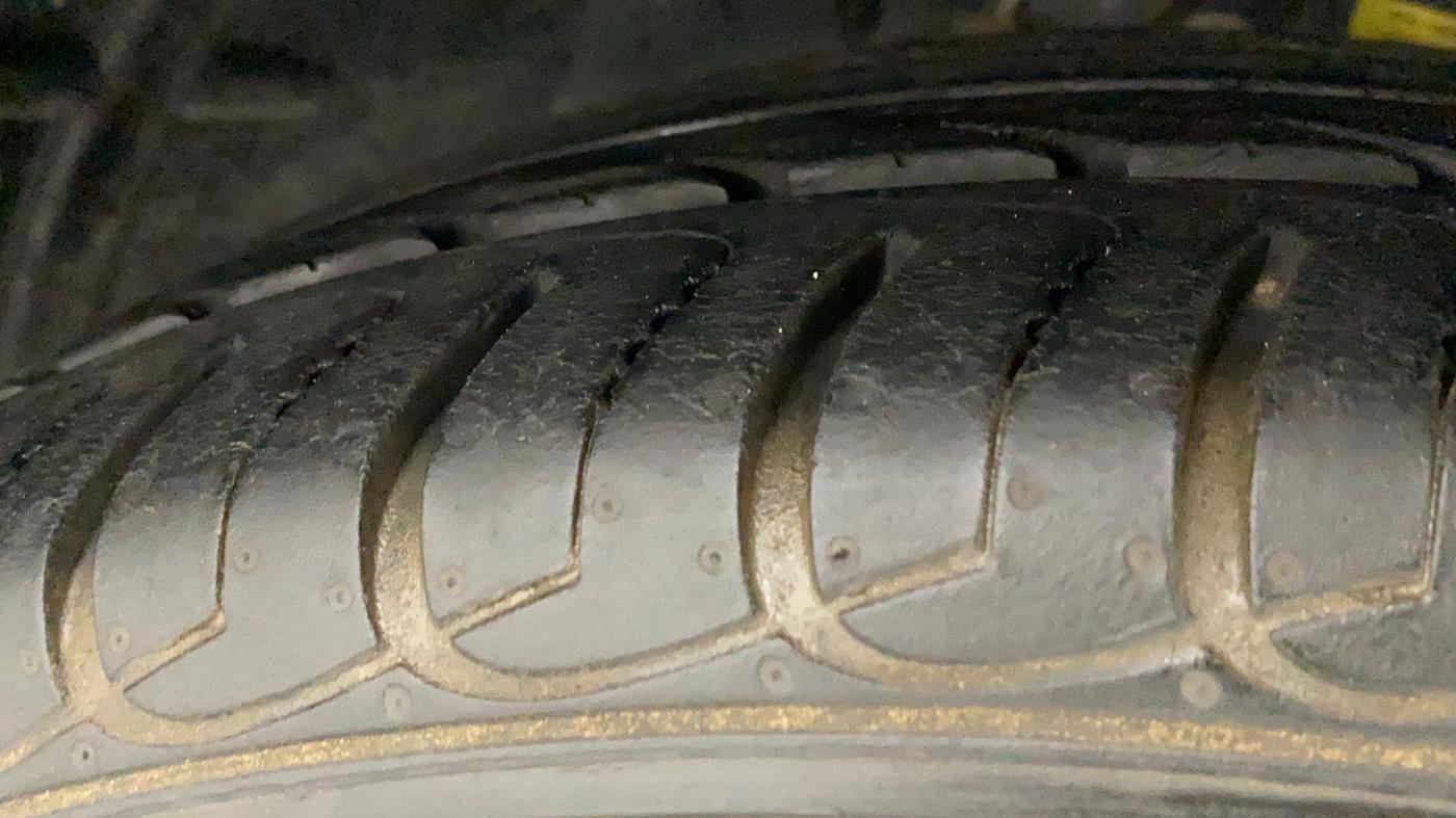 2021 Ford Ecosport TITANIUM 1.5L PETROL, Petrol, Manual, 10,546 km, Right Front Tyre Tread