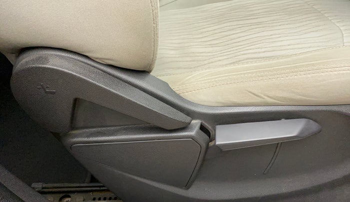 2015 Ford Ecosport TITANIUM 1.5L PETROL AT, Petrol, Automatic, 78,019 km, Driver Side Adjustment Panel