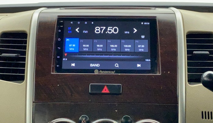 2018 Maruti Wagon R 1.0 LXI CNG, CNG, Manual, 75,128 km, Infotainment System
