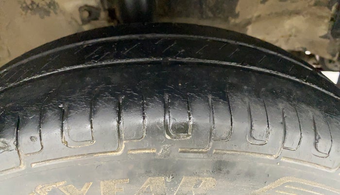 2018 Maruti Wagon R 1.0 LXI CNG, CNG, Manual, 75,128 km, Right Front Tyre Tread