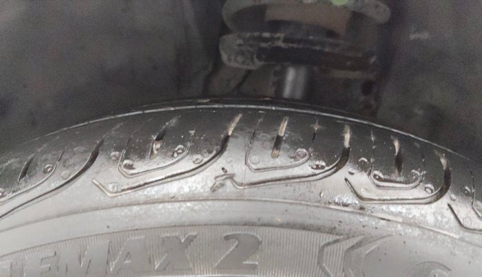 2022 Tata ALTROZ XZA PLUS, Petrol, Automatic, 49,363 km, Left Front Tyre Tread