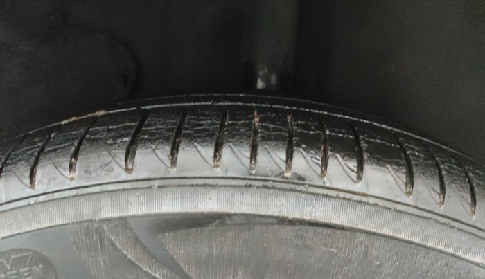 2022 Tata ALTROZ XZA PLUS, Petrol, Automatic, 49,363 km, Left Rear Tyre Tread