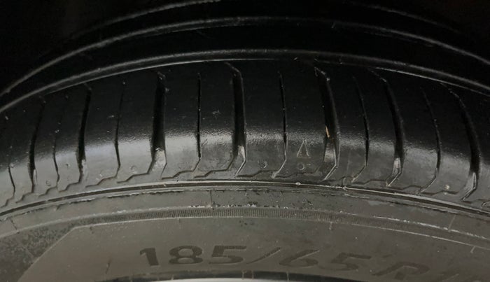 2018 Hyundai Elite i20 ASTA 1.2  CVT, Petrol, Automatic, 68,512 km, Left Front Tyre Tread