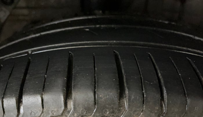 2018 Hyundai Elite i20 ASTA 1.2  CVT, Petrol, Automatic, 68,512 km, Right Rear Tyre Tread