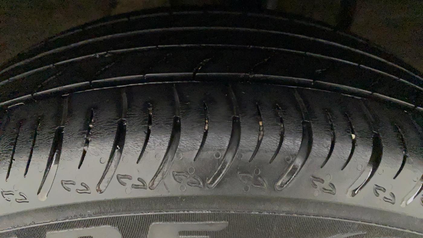 2021 Nissan MAGNITE XV MT, Petrol, Manual, 18,526 km, Right Front Tyre Tread