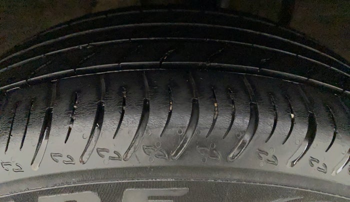 2021 Nissan MAGNITE XV MT, Petrol, Manual, 18,526 km, Right Front Tyre Tread