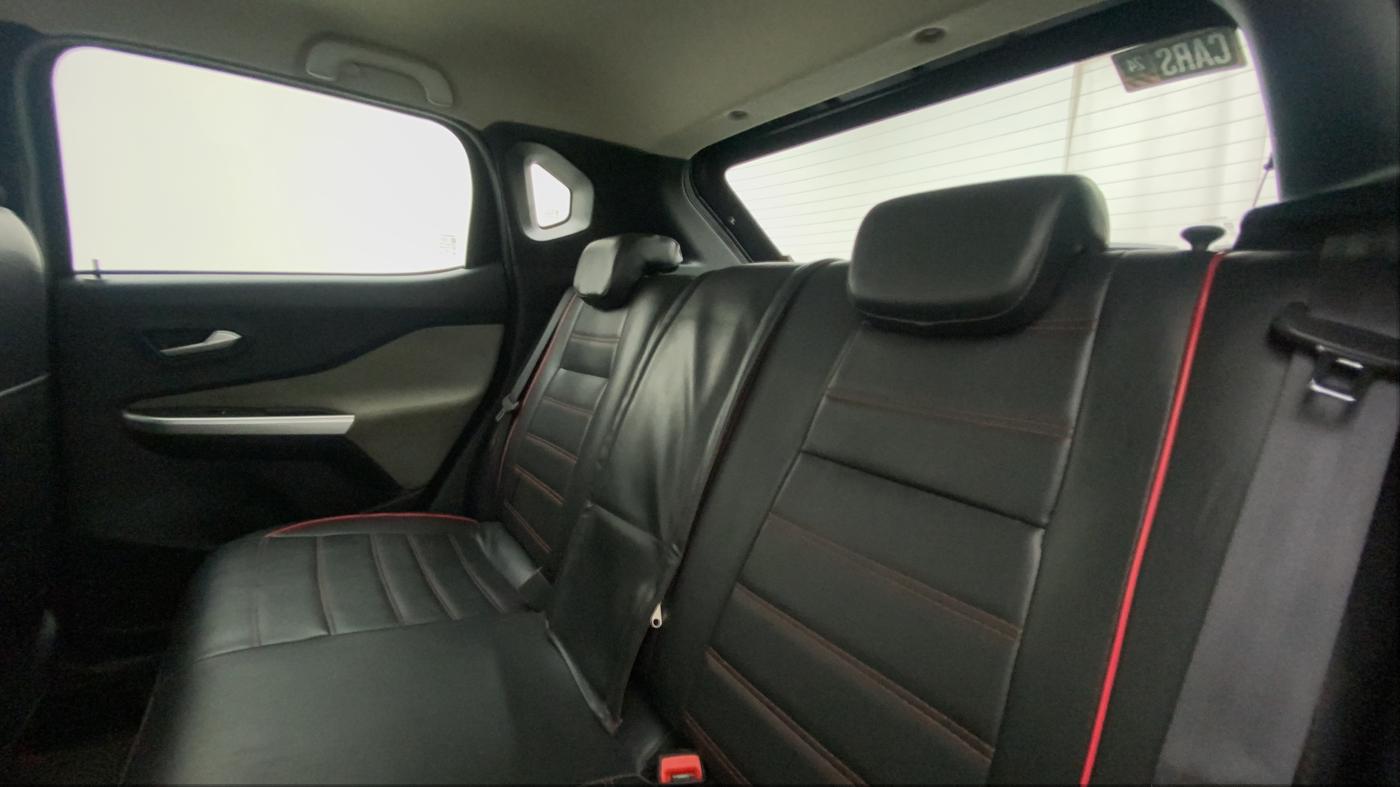 2021 Nissan MAGNITE XV MT, Petrol, Manual, 18,526 km, Right Side Rear Door Cabin