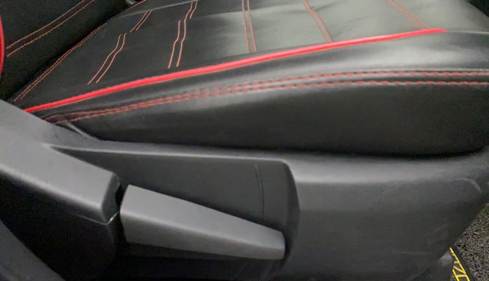 2021 Nissan MAGNITE XV MT, Petrol, Manual, 18,526 km, Driver Side Adjustment Panel