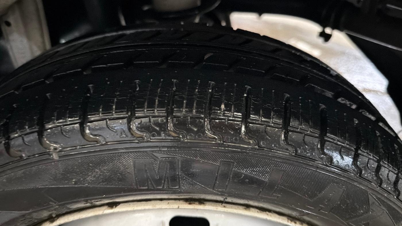 2016 Maruti Alto K10 LXI, Petrol, Manual, 59,844 km, Left Rear Tyre Tread