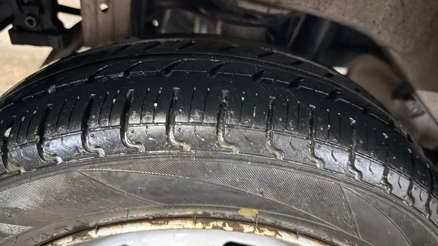 2016 Maruti Alto K10 LXI, Petrol, Manual, 59,844 km, Right Rear Tyre Tread