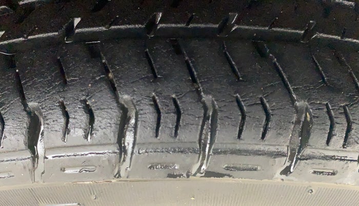 2016 Maruti Alto K10 VXI (O) AMT, Petrol, Automatic, 16,723 km, Left Rear Tyre Tread